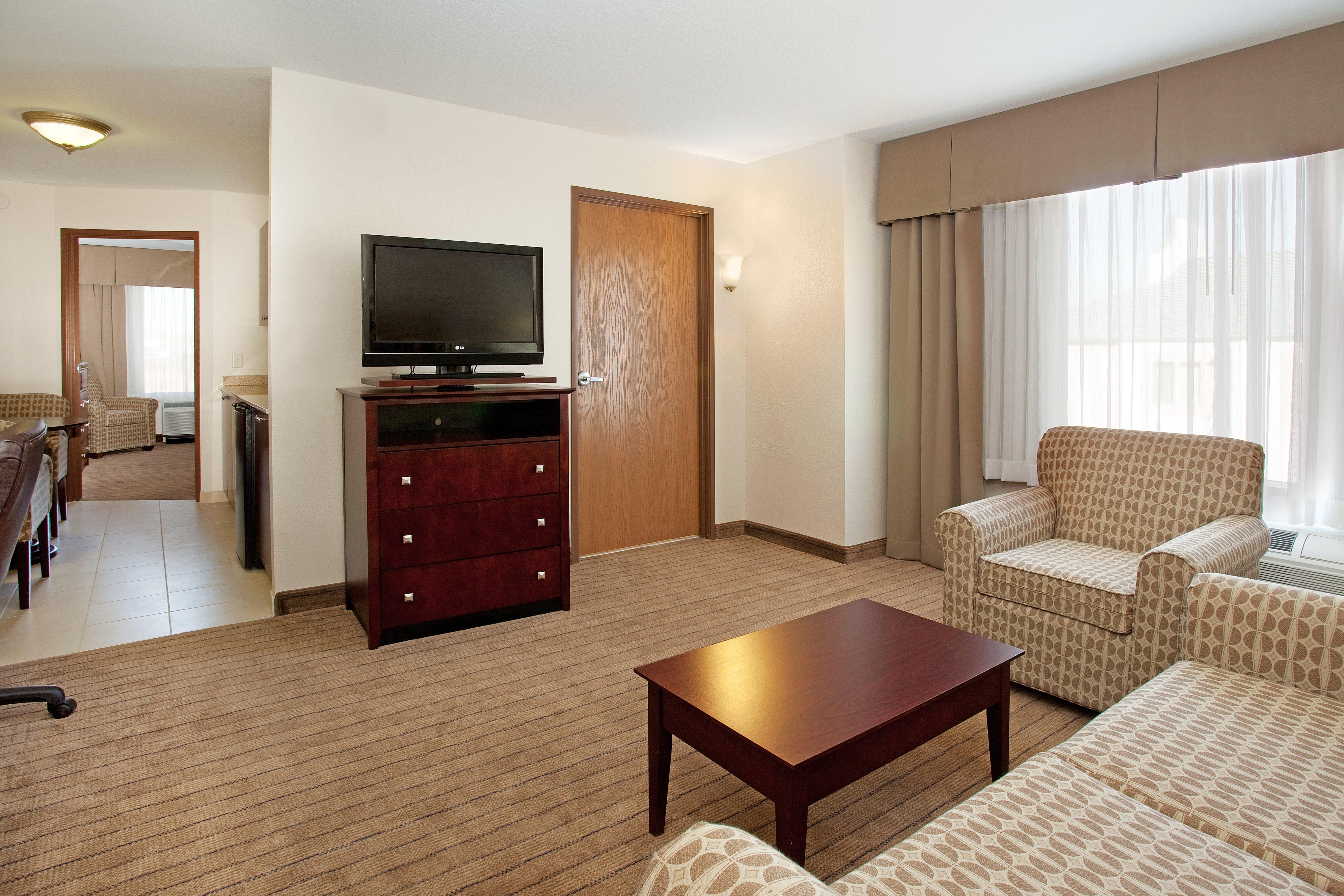 Holiday Inn Express & Suites Buffalo, An Ihg Hotel Exterior photo